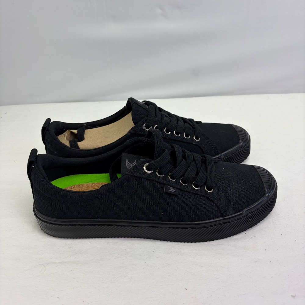 NEW Cariuma OCA Sneaker Black Shoes 10 Women 8.5 Mens Sustainable Canvas Low Top - Picture 3 of 9